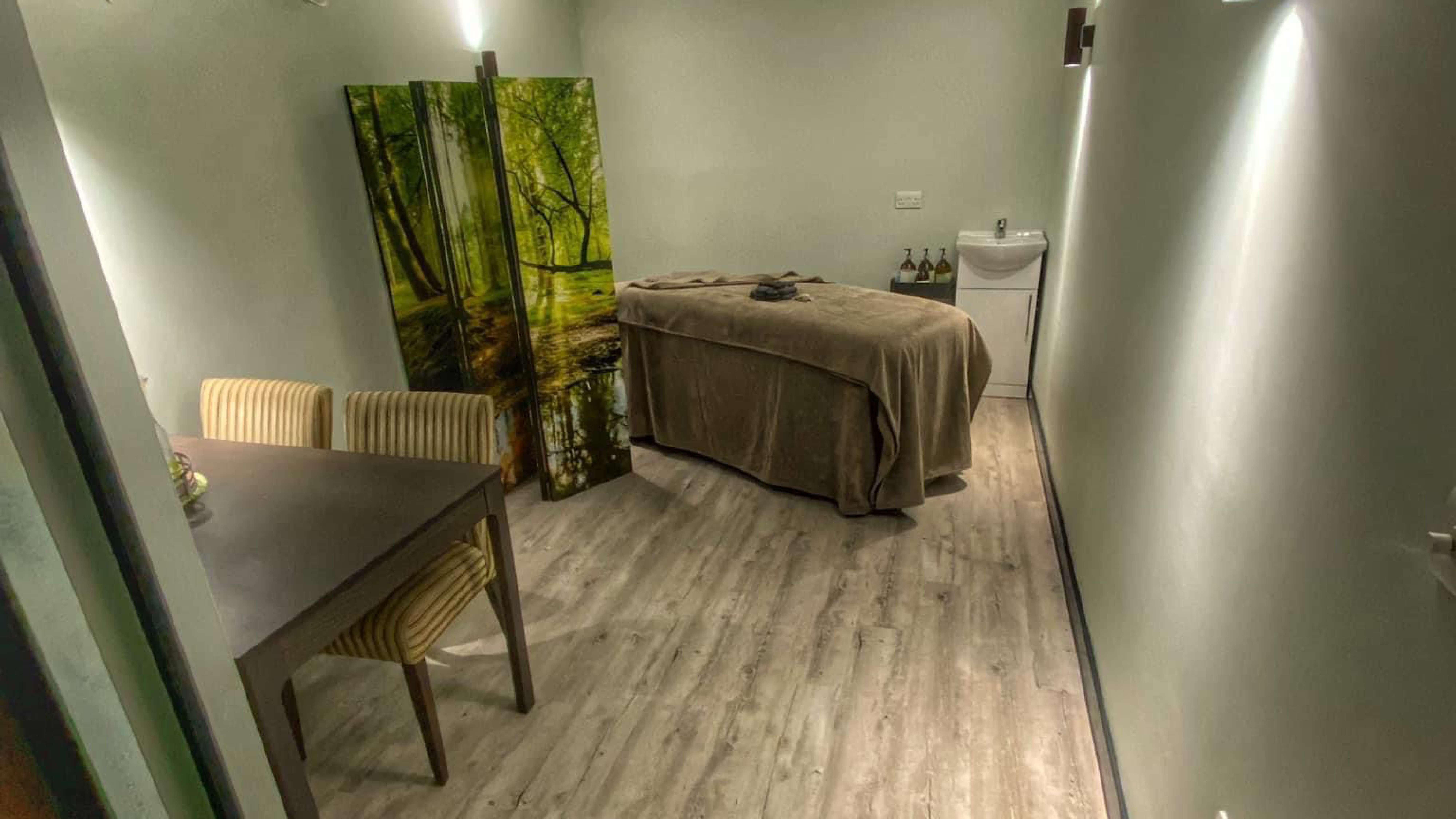 spa garden-iveridge-hall5